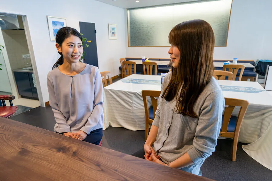 休憩室は社員同士の交流の場でもあります。